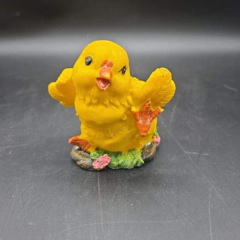 4 Pc Miniature Yellow Chick Figurines Easter Spring Decor Tiny Resin Birds Lot